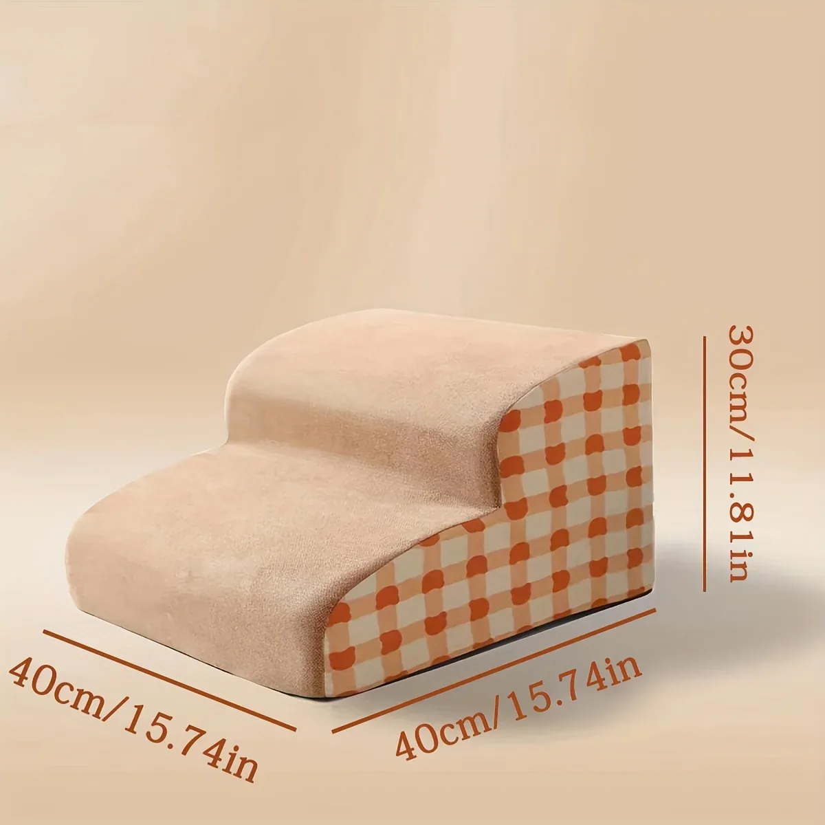 Escalier à 2 marches dans un autre coloris à carreaux orange, mêmes dimensions : 40 x 40 cm, 30 cm de haut
