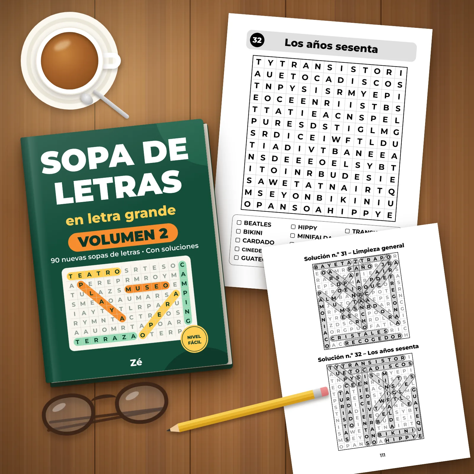 El libro sobre una mesa de madera con dos páginas impresas (la sopa de letras 32 «Los años sesenta» y su página de soluciones), una taza de té, unas gafas y un lápiz